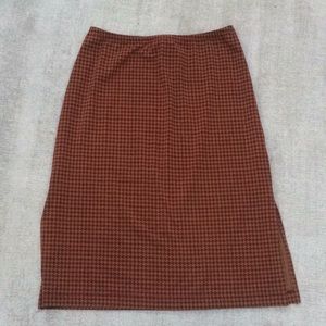 BCBG patterned skirt, size XS